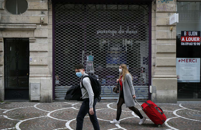 In Lille, October 30.