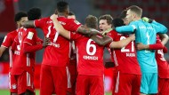 A team effort: Thomas Müller loudly lets his teammates know how excited he is about the end of the 2020 football year.