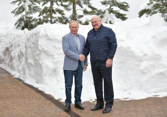 Vladimir Putin and Alexander Lukashenko stage their authoritarian agreement