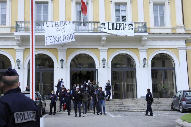 In Corsica, young nationalists break into the Ajaccio prefecture