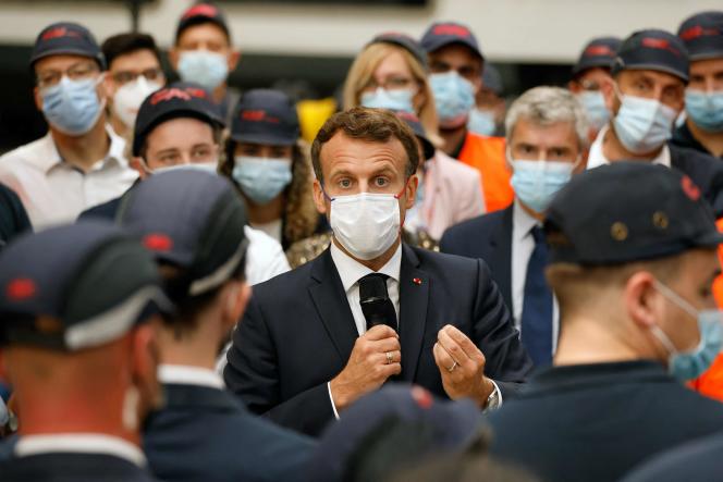 In Lourdes, Emmanuel Macron again defends his reform of the ISF