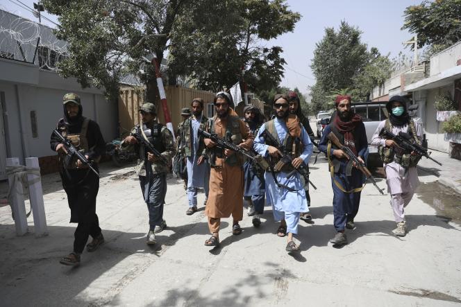 The Taliban accused by the United States of obstructing the departure of Afghans who want to flee the country