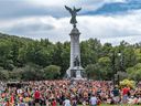 Thousands of people gathered Thursday at the George-Étienne Cartier monument in Jeanne-Mance Park to honor indigenous children.