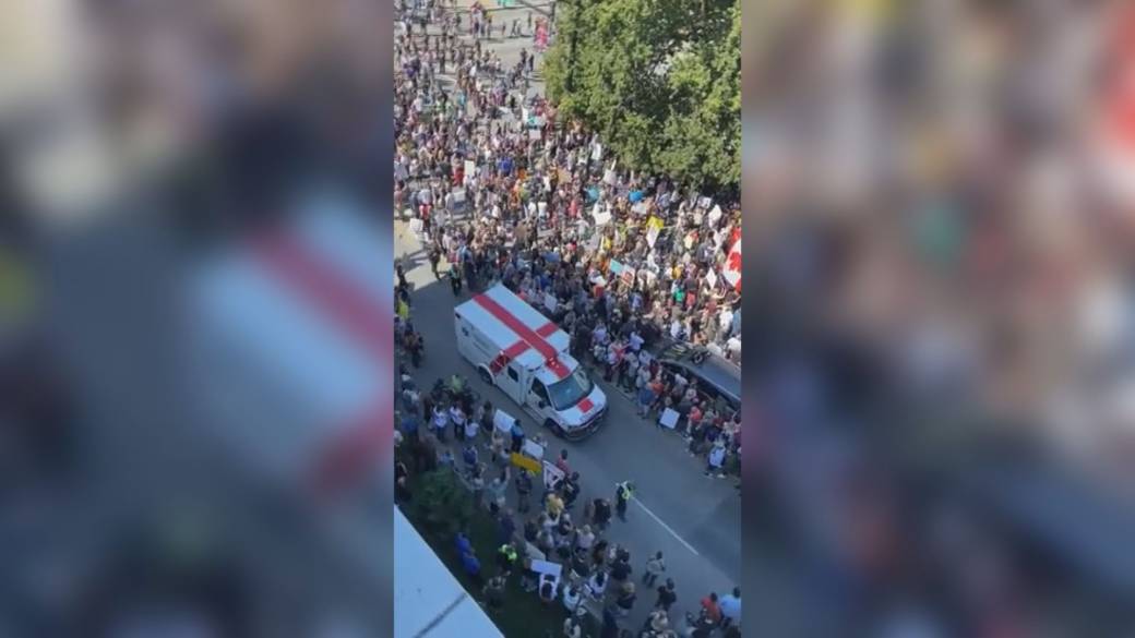 Click to Play Video: 'Reaction and Anger After Anti-Vaccine Protesters Attack British Columbia Hospitals'