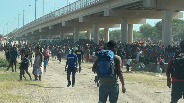 Migrants under the Del Rio International Bridge on September 16, 2021
