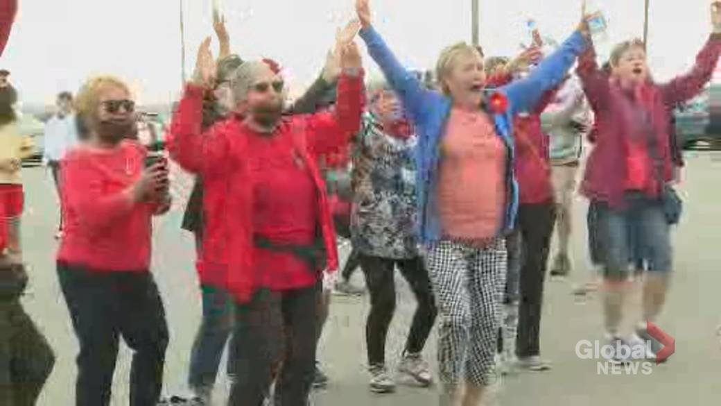 Click to play video: 'New Brunswick Myeloma Survivor Helps Raise Money for Healing'