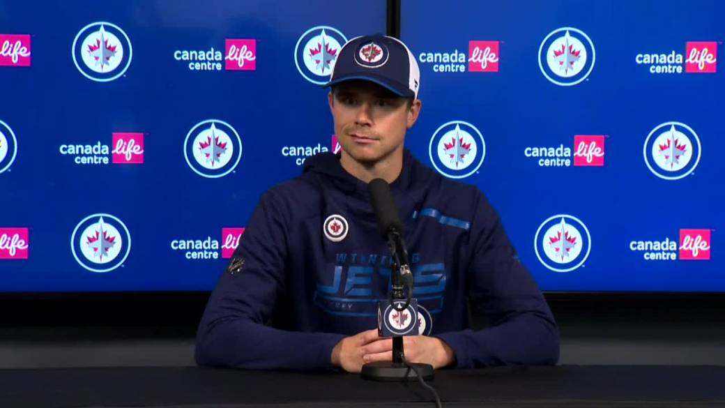 Click to play video: 'RAW: Winnipeg Jets Eric Comrie Interview - Sept. 26'