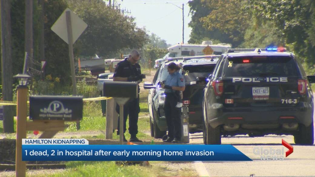 Click to play video: '1 dead, 2 in hospital after home invasion in Hamilton'