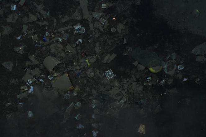 Video of waste in Mediterranean canyons, 2018.