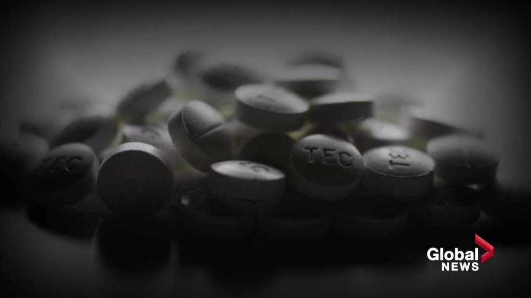 Click to play video: 'Edmonton Opioid Crisis: The Impact on People and the Healthcare System'
