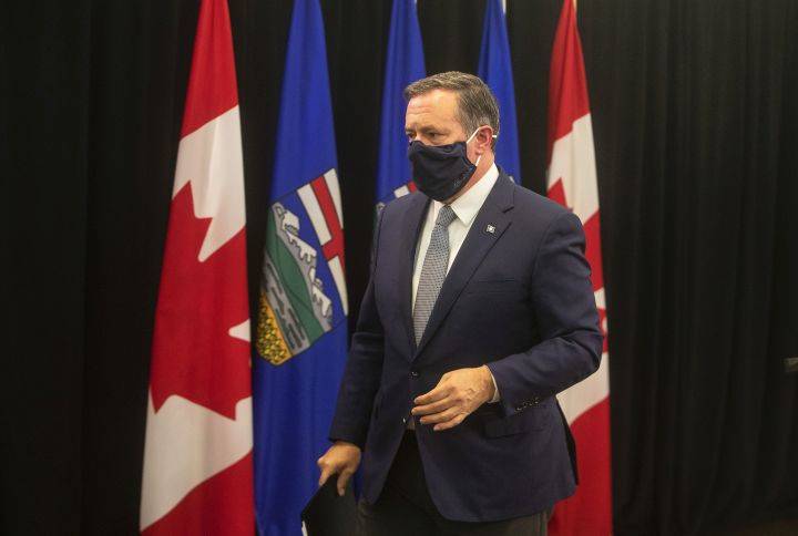 Click to Play Video: 'Premier Jason Kenney Shuffles Cabinet as Resignation Calls Grow Louder'