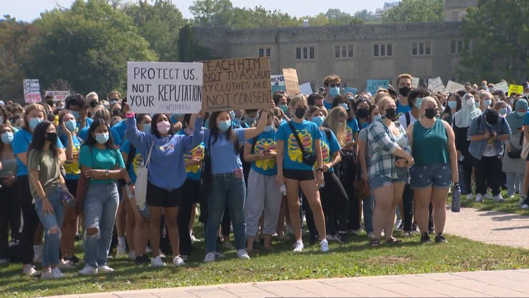 Click to play video: 'Western University Students Strike Over Sexual Abuse Allegations'