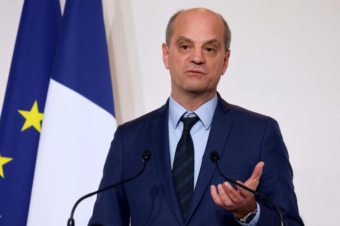 The telephone of the Minister of National Education, Jean-Michel Blanquer, presented “suspicious markers” of the Pegasus software.