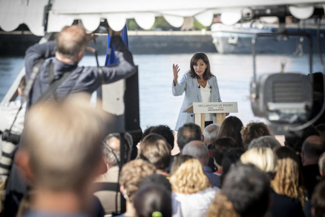 Anne Hidalgo, mayor of Paris, announces her candidacy for the presidential election for the Socialist Party, from the Esplanade du Quai de Boisguibert in Rouen, Sunday, September 12.