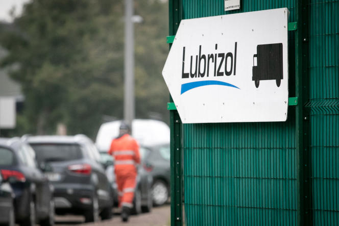 On the outskirts of the Seveso high threshold plant of Lubrizol, in Rouen, October 24, 2019.