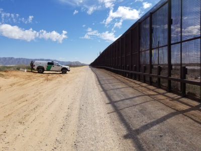It is a restriction that will continue at the border; The United States extended a ban, they can only be essential travel