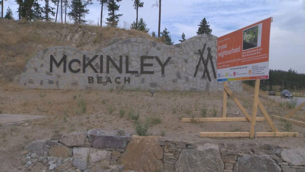 Click to play video: 'Environmental groups oppose new development in Kelowna's McKinley Beach'