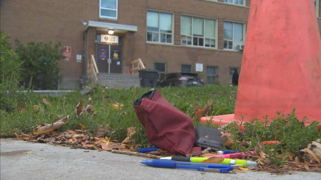 Click to play video: 'EMSB reacts after teenager fatally stabbed outside Montreal school'