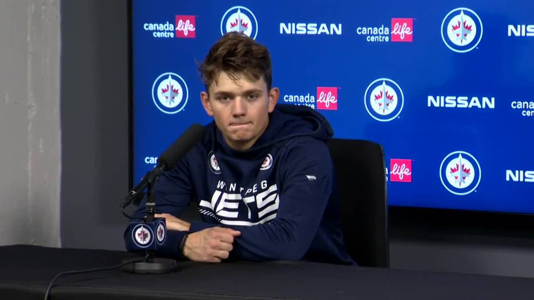 Click to play video: 'RAW: Winnipeg Jets Perfetti & Hellebuyck Interviews - Oct.12'