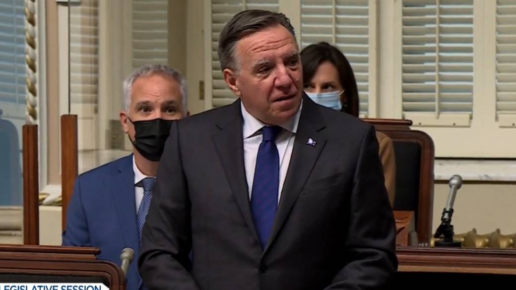 Click to play video: 'Legault starts a new session with new priorities and promises'