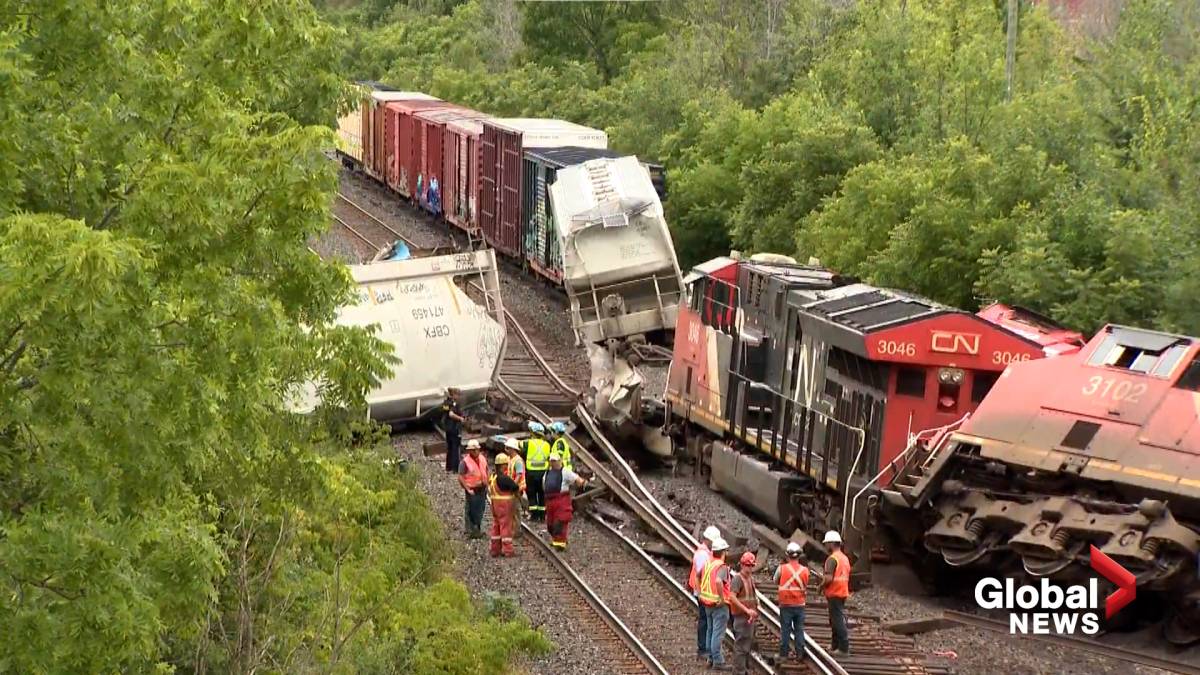 Click to play video: 'Two Freight Trains Collide, Causing Derailment in Prescott, Ontario.'