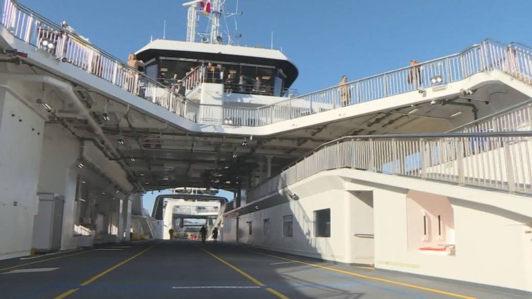 Click to play video: 'BC Ferries Lawsuit for New Hygrid-Electric Ships Launched by the Union'