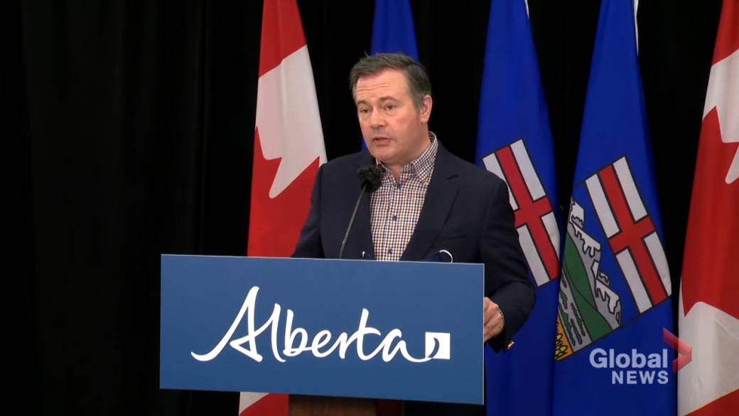 Click to Play Video: 'Premier Kenney Announces $ 45 Million in Funding for Alberta Students Affected by the COVID-19 Pandemic'