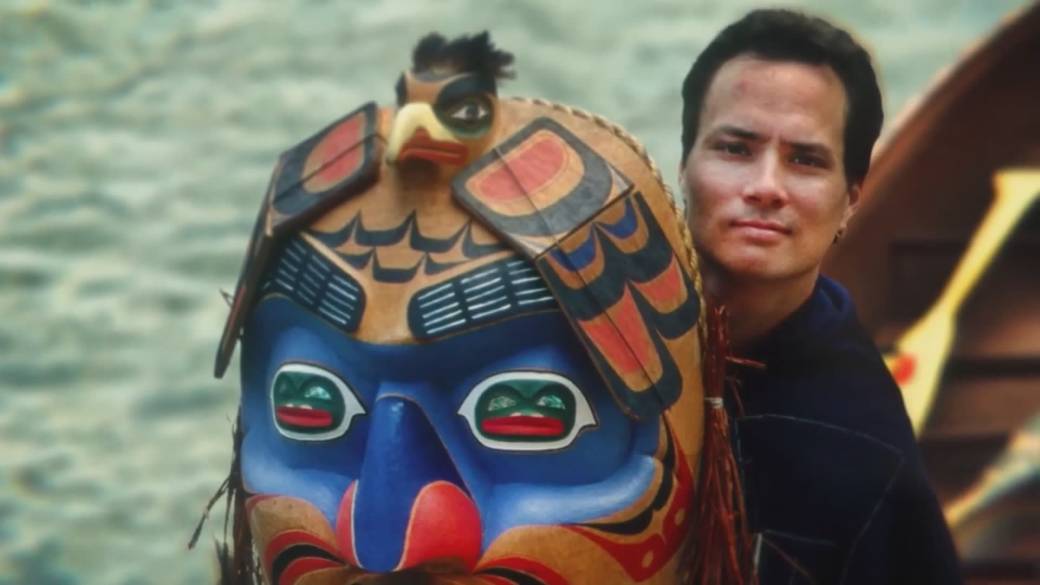 Click to play video: 'First Nations Artist Creates COVID-19 Mask'