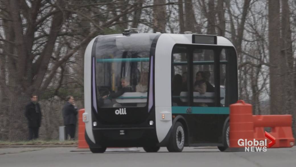 Click to play video: 'Toronto's First Autonomous Shuttle Will Arrive Spring 2021'
