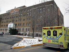 An ambulance arrives at the Lachine Hospital emergency department on Thursday, March 7, 2013.