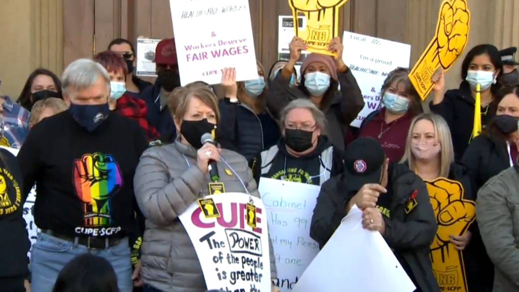 Click to play video: 'CUPE seeks clarity around mandatory order'