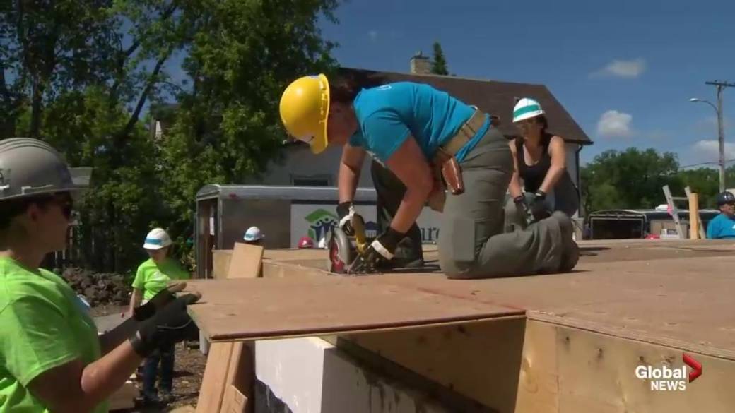 Click to play video: 'Habitat for Humanity's' Women Build 'committee empowers change'