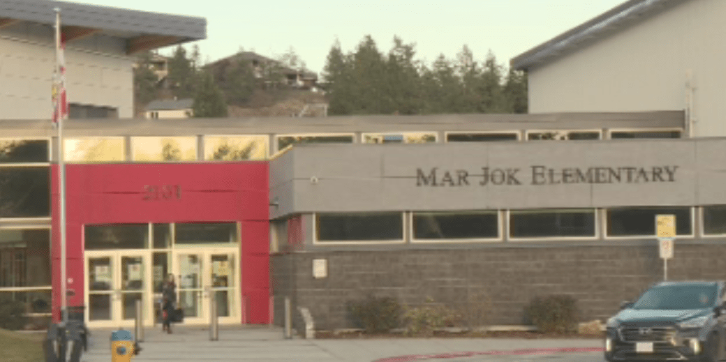 Click to Play Video: 'Kelowna School Closure Ignites Possible Vaccine Mandate for Staff'