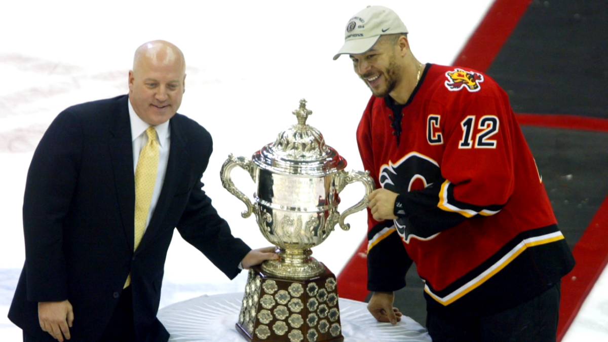 Click to play video: 'Calgary Flames Great Jarome Iginla Chosen for Hockey Hall of Fame'