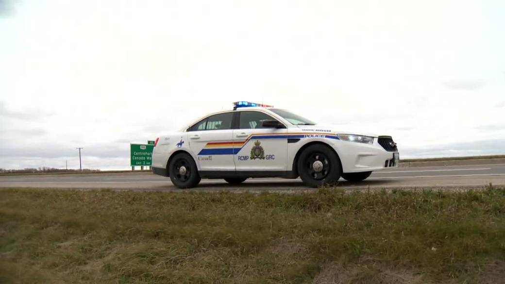 Click to play video: 'Manitoba RCMP Arrest Man Believed to be Armed, Dangerous and an Immediate Threat to the Public'