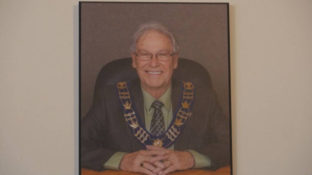 Click to Play Video: 'Williams Lake Mayor Faces Calls to Resign Over Social Media Post'