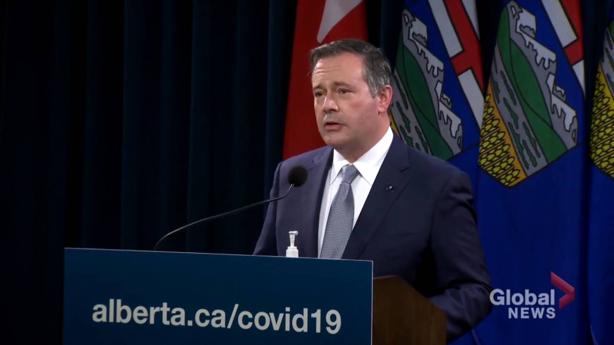 Click to play video: 'Kenney still believes he has the support of his caucus despite comments from MLAs'