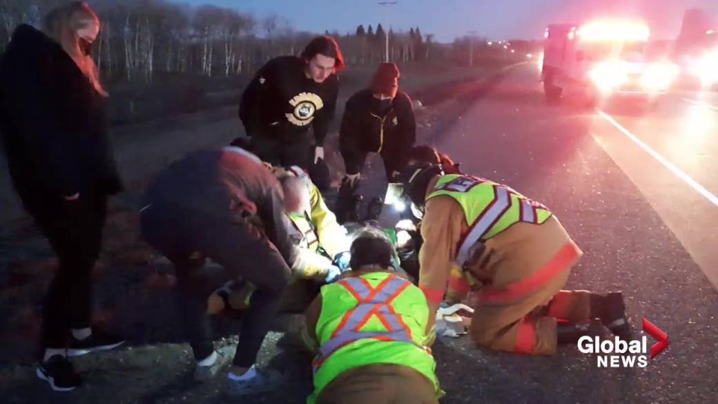 Click to play video: 'Edmonton Huskies football team helps victim of motorcycle accident in Sask.  highway'