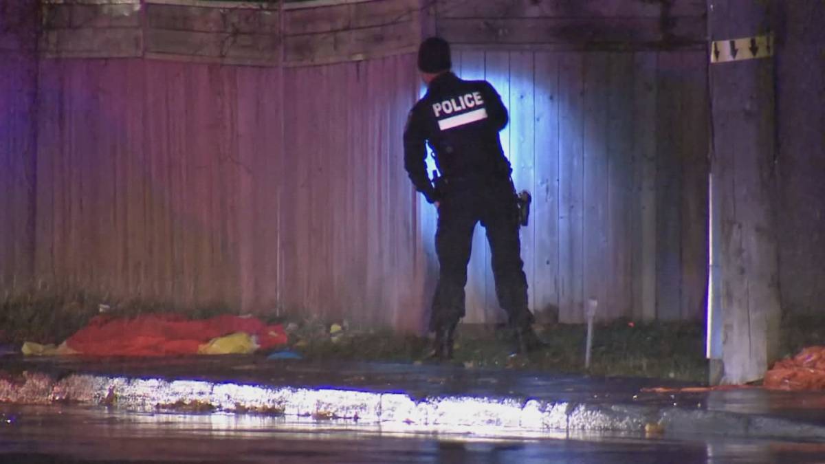 Click to play video: 'Teen shot and killed in 31st Montreal homicide in 2021'