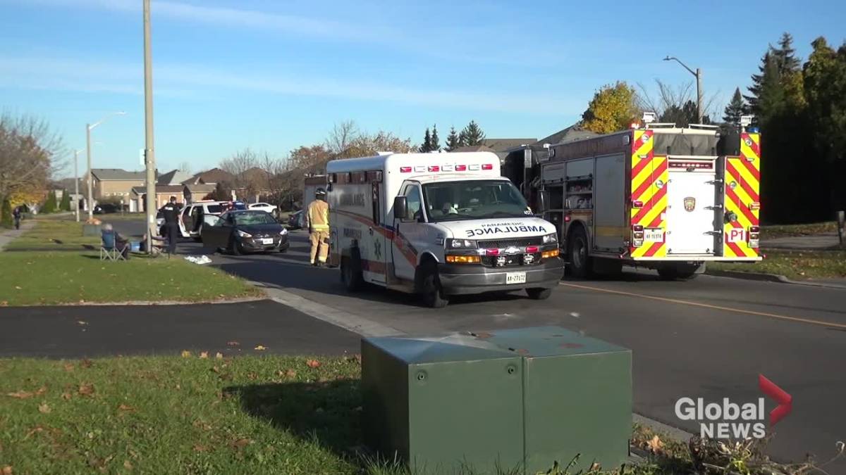 Click to play video: 'Pedestrian struck by car on Towerhill Road in Peterborough'