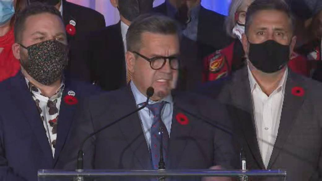 Click to play video: '' The result is clear ': Denis Coderre comments on the defeat of the Montreal mayoral elections''