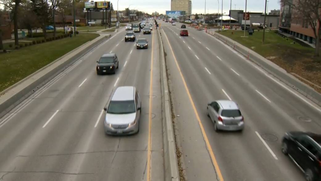 Click to play video: 'Proof of Vaccination or Negative COVID-19 Test Will Soon Be Required to Obtain Manitoba Driver's License'
