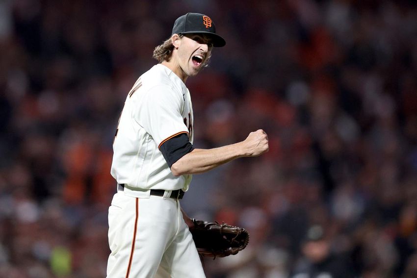 According to a report, the Blue Jays signed the 30-year-old former San Francisco Giants starter free agent to a long-term contract.