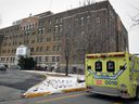 An ambulance arrives at the Lachine Hospital emergency department.