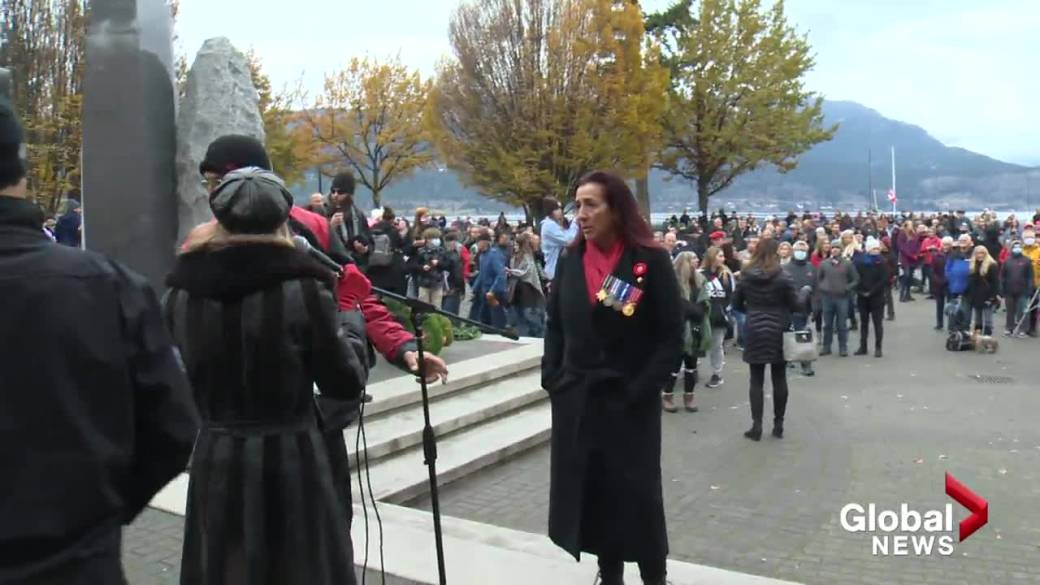 Click to play video: 'Wrath in Kelowna after Remembrance Day Ceremony Disruption'