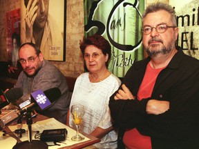 Michel Tremblay, right, and André Brassard in 1998, with actress Rita Lafontaine.