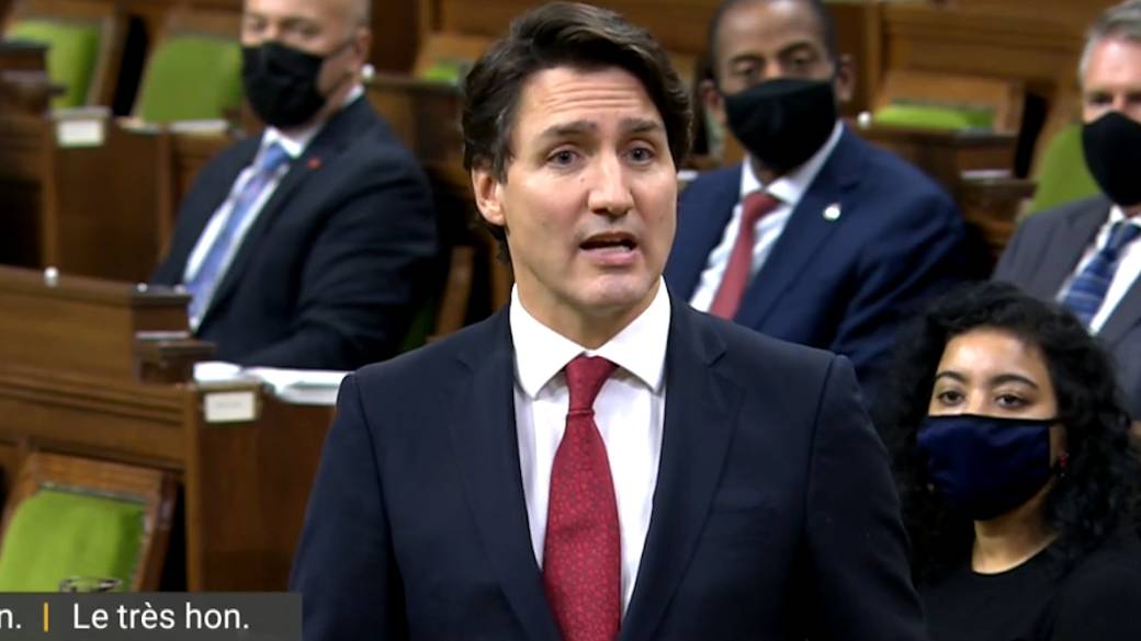 Click to play video: 'Trudeau Says Disaster Program' Overwritten 'Amid Storms In British Columbia, Atlantic Canada'