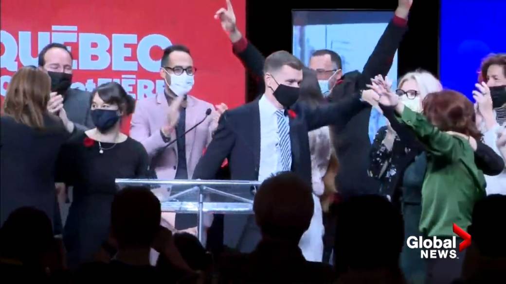 Click to play video: 'Quebec City mayoral race winner changes overnight, announcers apologize'