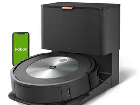 Clean your floors with a Wi-Fi connected self-emptying robot vacuum that is reminiscent of your home design.  Roomba j7 +, $ 1050.00, www.iRobot.ca