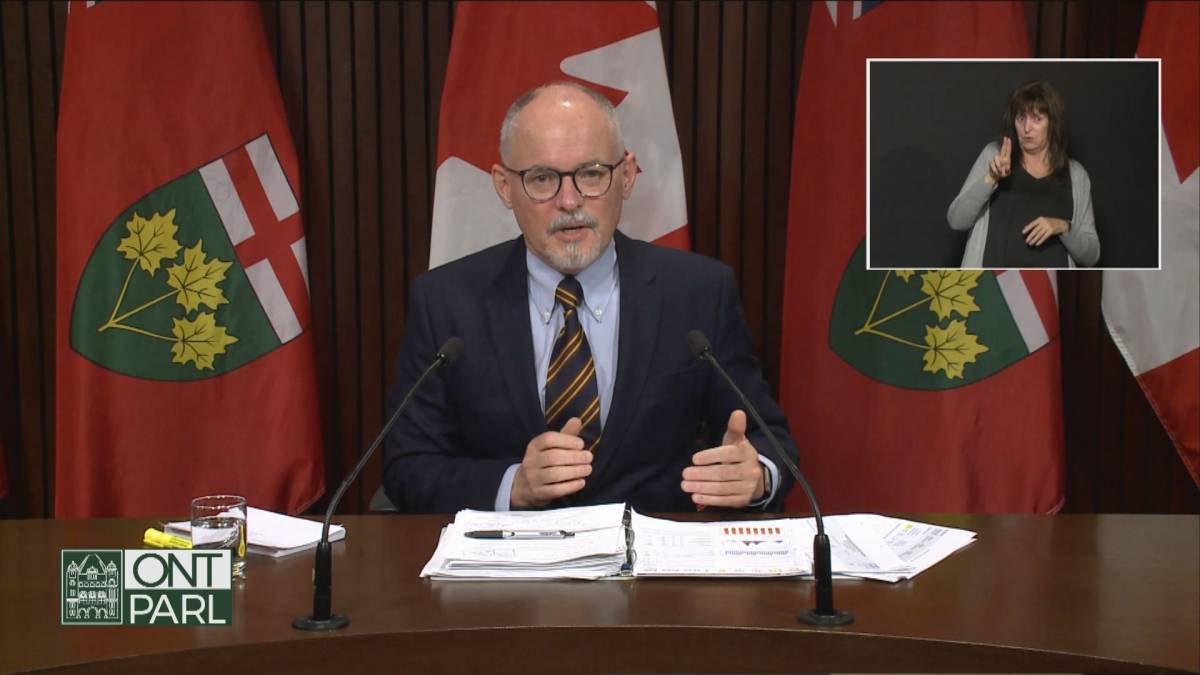Click to Play Video: 'Ontario Expanding COVID-19 Booster Injections to More Groups'